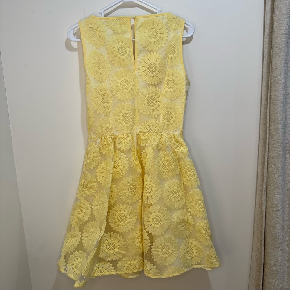LC Lauren Conrad Yellow Sunflower Embroidered Fit & Flare Dress Size 8 - Picture 6 of 8